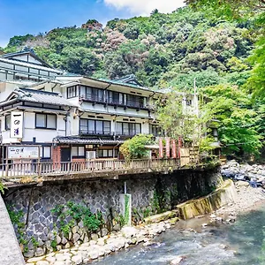 Ichinoyu Honkan Ryokan
